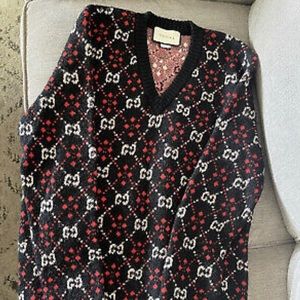 Gucci knit sweater
